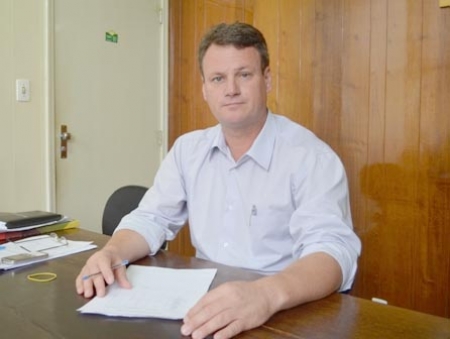 Ex Prefeito Daniel Raupp Martins divulga Nota de Esclarecimento sobre ação do Prefeito Rudinei Harter