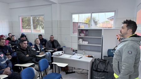 Equipes de socorro do SAMU, motoristas das ambulâncias e Bombeiros estão em curso de treinamento de Atendimento pré hospitalar e Suporte Básico de vida