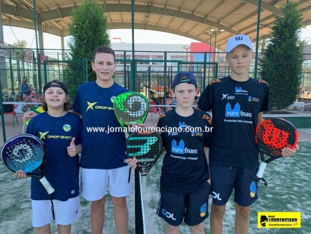 Matheus Roloff e Augusto Bartz venceram seu jogo nesta terça-feira e seguem no Mundial de Padel