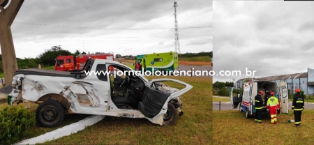 Acidente entre carreta e montana no trevo de São Lourenço