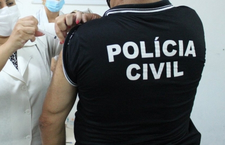 VACINA: Profissionais da segurança pública serão vacinados nesta segunda-feira (05) na UBS Lomba