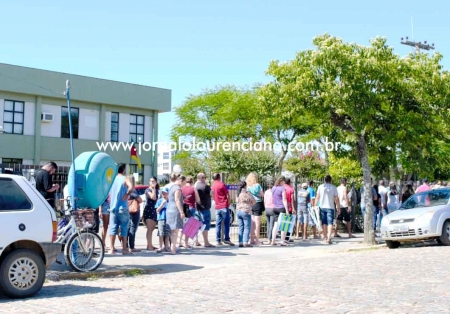 Longas filas para realizar revisão biométrica que se encerra nesta quarta-feira