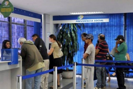 INSS:  Segunda parcela do 13º começa a ser paga a partir desta segunda-feira (25)