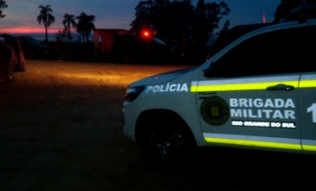 Homem levou um tiro no peito na noite deste sábado próximo a UBS da Lomba