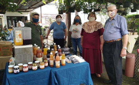 A feira de Natal no Memórias Und Andenken, empreendimento que integra o Caminho Pomerano, realizada no último domingo (28), foi sucesso