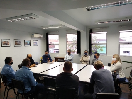 ACI/CDL PROMOVEU AGENDA COM INDÚSTRIAS  LOURENCIANAS