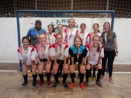 Estudantes ficam na primeira colocação em etapa dos Jergs Futsal Feminino