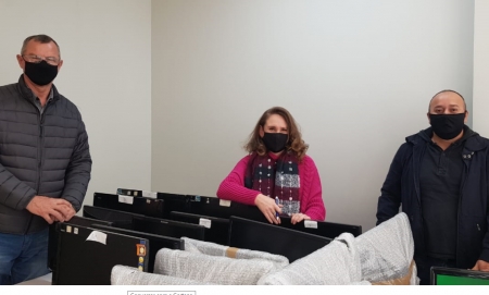 ACI/CDL RECEBEU COMPUTADORES PARA O CENTRO DE INOVAÇÃO EMPRESARIAL, ATRAVÉS DE PARCERIA COM O  SENAC CAMAQUÃ