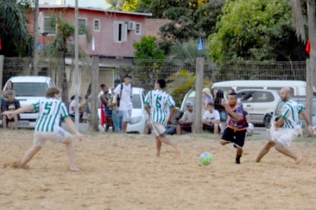 Campeonato Praiano tem mais uma rodada nesta terça-feira