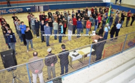 Jovens nascidos em 2002 devem fazer o Alistamento Militar