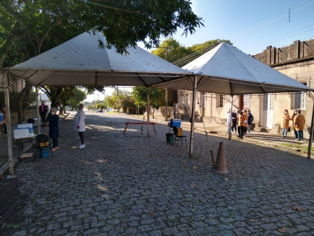 Movimento muito fraco na vacinação dos professores na manhã deste sábado