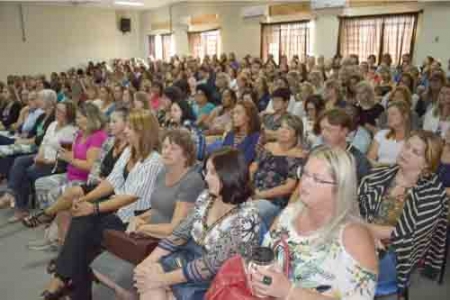 Professores participam da primeira formação pedagógica de 2019