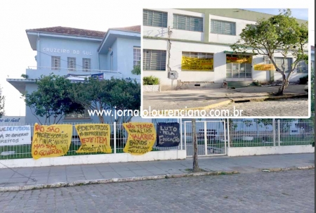 GREVE: Faixas e cartazes em frente escolas protestam contra o Governo