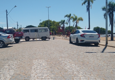 Secretaria de Obras instala nova faixa de pedestres na praia das Nereidas