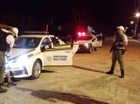 Brigada Militar prendeu dois suspeitos e recuperou objetos roubados