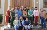 Projeto Tecendo na Praça realizou chá beneficente no último domingo