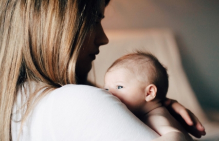 Anhanguera realiza live sobre benefícios, mitos e verdades da amamentação nesta quinta-feira