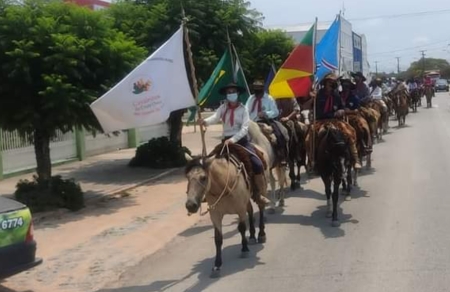 22° Cavalgada da Costa Doce chegou a São Lourenço na tarde desta quinta-feira (20)