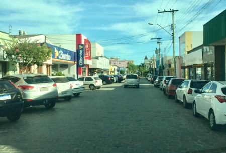 Comércio aberto neste domingo para compras de Natal