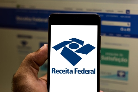 Quem ganha até R$ 2.640 será isento de IR já neste ano, diz Receita