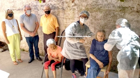 Primeiras vacinas aplicadas em São Lourenço foram para Idosos e profissionais da saúde da Casa de Acolhimento Pôr do Sol