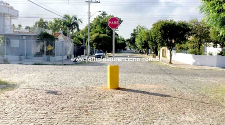 Nova placa de "Pare" foi instalada na rua Princesa Isabel esquina com a São Paulo
