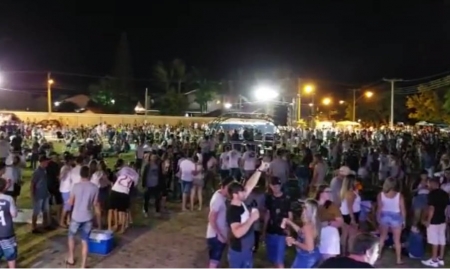 Tentativa de invasão na plataforma interrompe o Show Pirotécnico da Virada