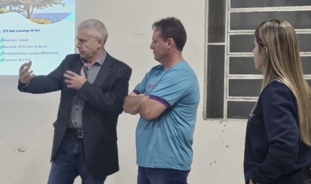 Administração Municipal e Corsan/AEGEA realizam reunião com moradores dos bairros Centro e Navegantes sobre o início das obras de tratamento de esgoto