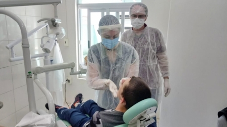 Prefeitura realiza mutirão de próteses dentárias