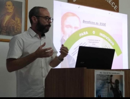 Casa da Paz recebeu palestrante para turmas do ESDE