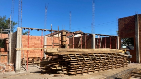 Novo Quartel de Bombeiros: Prefeito visita obra de construção