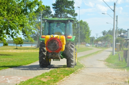Sanitização das ruas iniciou pela Barrinha nesta sexta-feira (11)