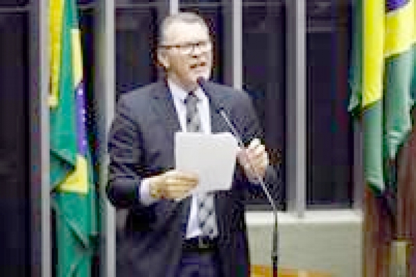 Aprovado projeto de lei que amplia a posse de arma em propriedade rural