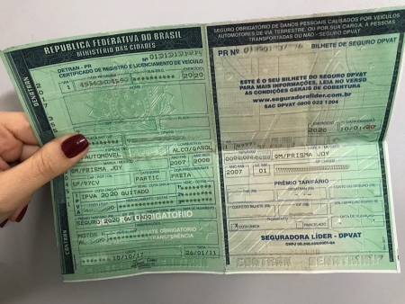 Liminar determina que Detrans de todo o Brasil voltem a emitir CRLV físico