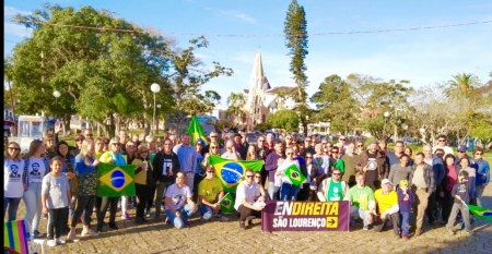 Manifestação pró Presidente Bolsonaro mobilizou lourencianos na tarde do último domingo