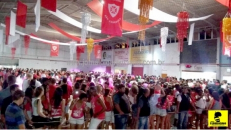 Clubes sociais não farão bailes para adultos neste Carnaval
