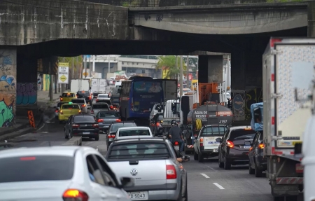 Sancionada Lei que altera o Código de Trânsito aumentando a validade da CNH e tornando multas leves e médias puníveis apenas com advertência