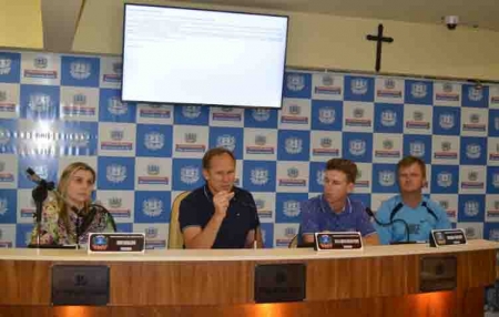 São Lourenço do Sul - Pais de alunos de escolas multisseriadas da rede municipal participam da 3ª Sessão Ordinária do legislativo