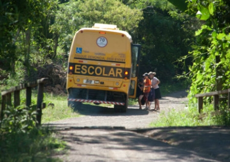 Ministério Público ajuizou Ação Civil Pública visando a disponibilização de transporte escolar na área rural do Município de São Lourenço do Sul
