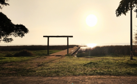 Semana inicia com sol mas deve chover na quarta-feira
