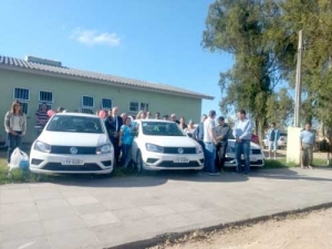 Três novos carros foram entregues à Secretaria de Saúde
