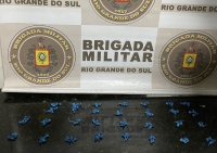 Brigada Militar prendeu homem com 152 pedras de crack no bairro Santa Terezinha
