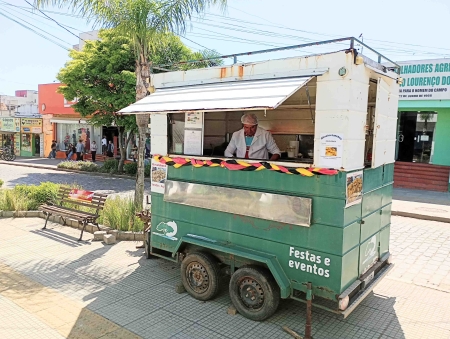 Calçadão Central tem ponto de venda de Rievelsback durante a 33ª Südoktoberfest