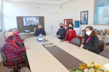 Grupo Rosas Guerreiras esteve reunido com o Prefeito Rudinei