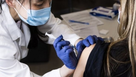 Governo do Estado avalia possibilidade de priorizar vacinação de professores