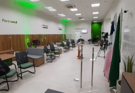 Sicredi inaugura agência em Pinheiros