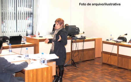 Tribunal de Júri do dia 9 de outubro: procuradores renunciaram modificando as defesas