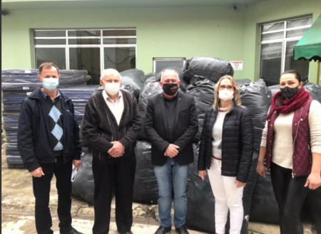 Prefeitura realiza entrega de cerca de R$200 mil em insumos e equipamentos a Santa Casa de Misericórdia