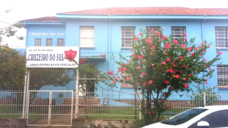 Escola Estadual Cruzeiro do Sul comemora 99 anos