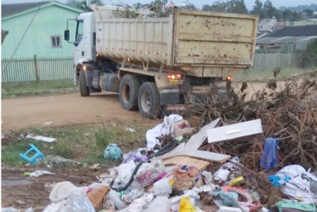 Secretaria de Obras orienta sobre o descarte do lixo reciclável misturado aos entulhos